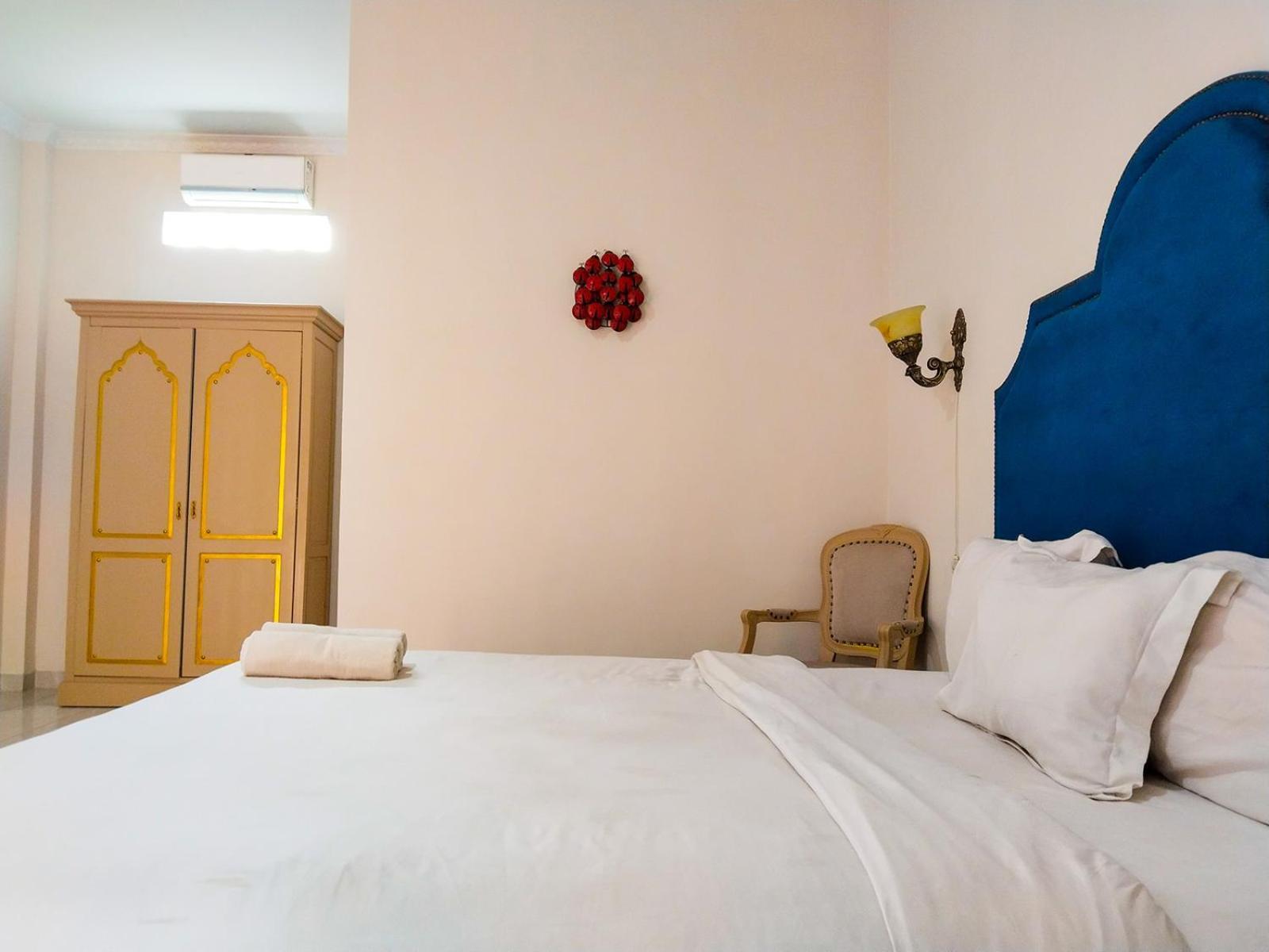 Grand Shaqilla Syariah Hotell Deli Tua Eksteriør bilde